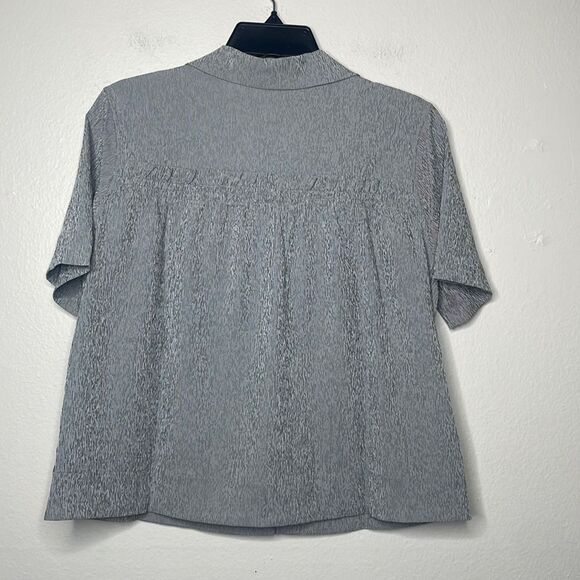 Athleta Womens Size XS Short Sleeve Button down Shirt Size XS - Picture 8 of 11
